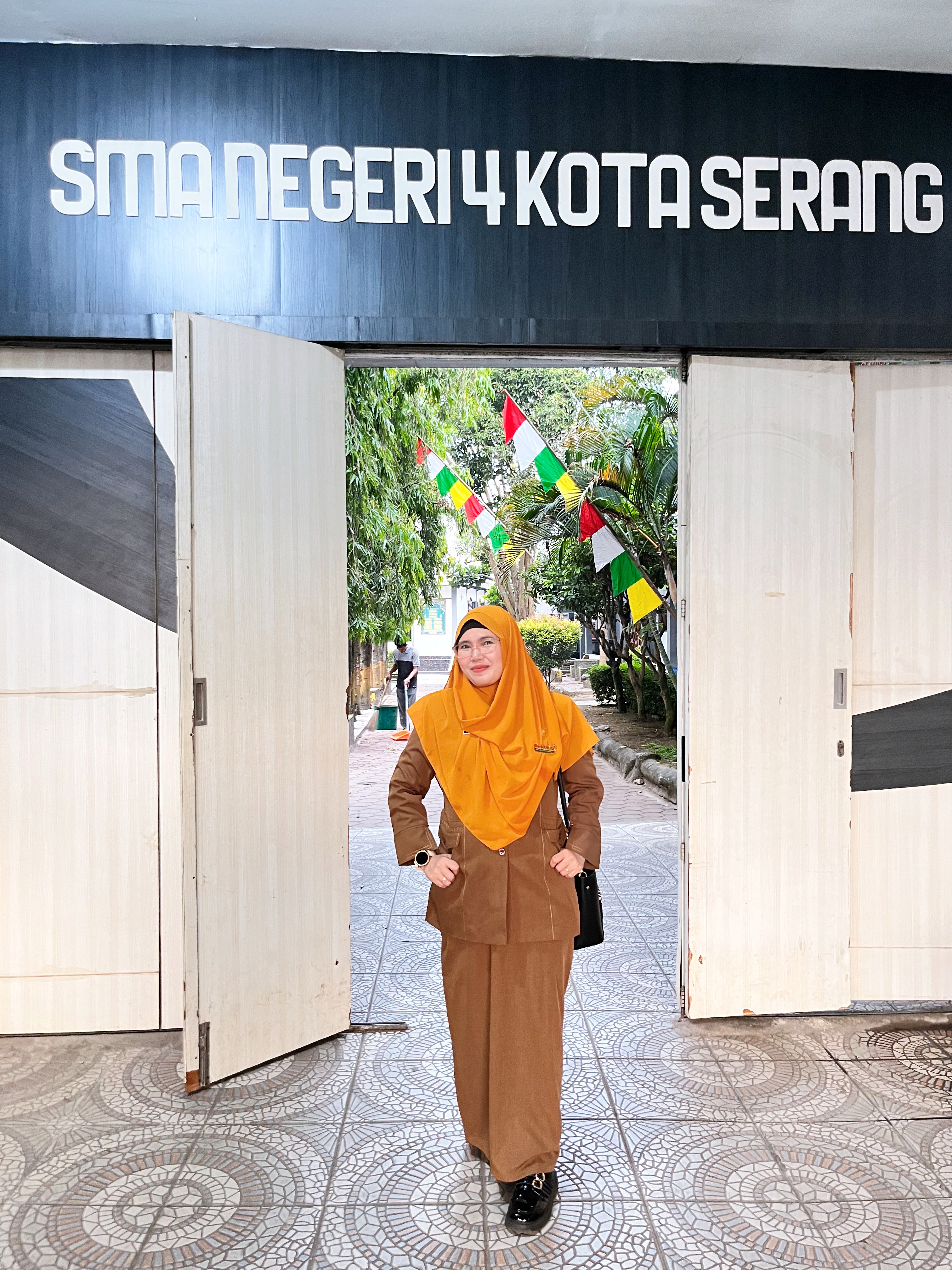 Rt. Reni Puspitasari, S.Pd